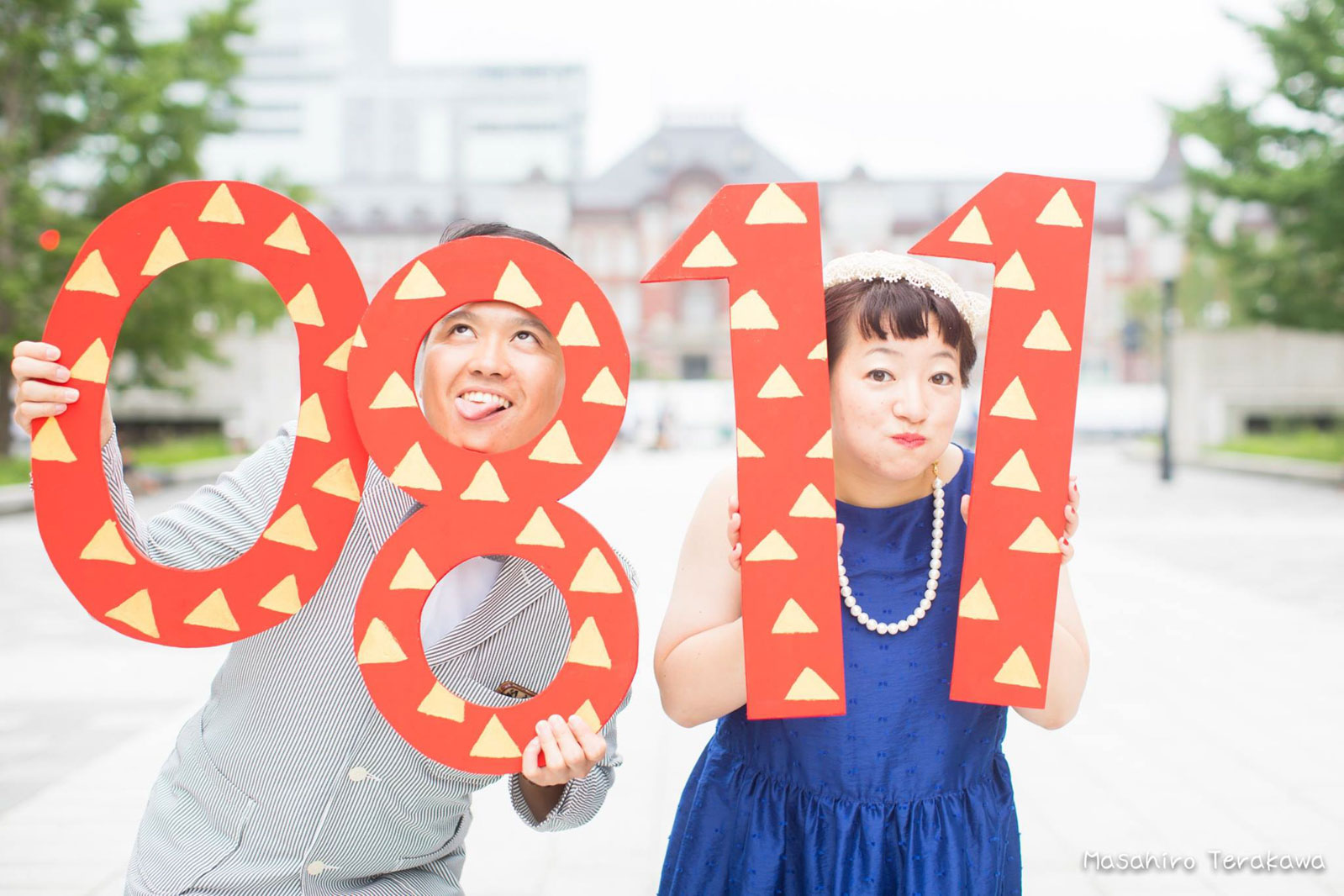 東京駅で丸ノ内中央口で結婚写真の撮影2