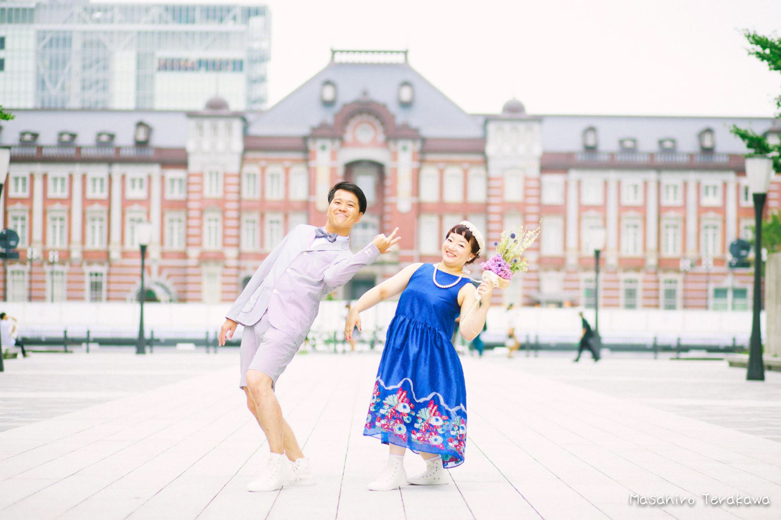 東京駅で丸ノ内中央口で結婚写真の撮影5