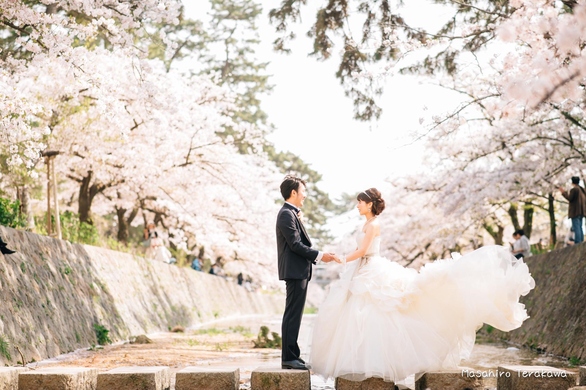 トリートドレッシングのウェディングドレスで結婚式前撮り5