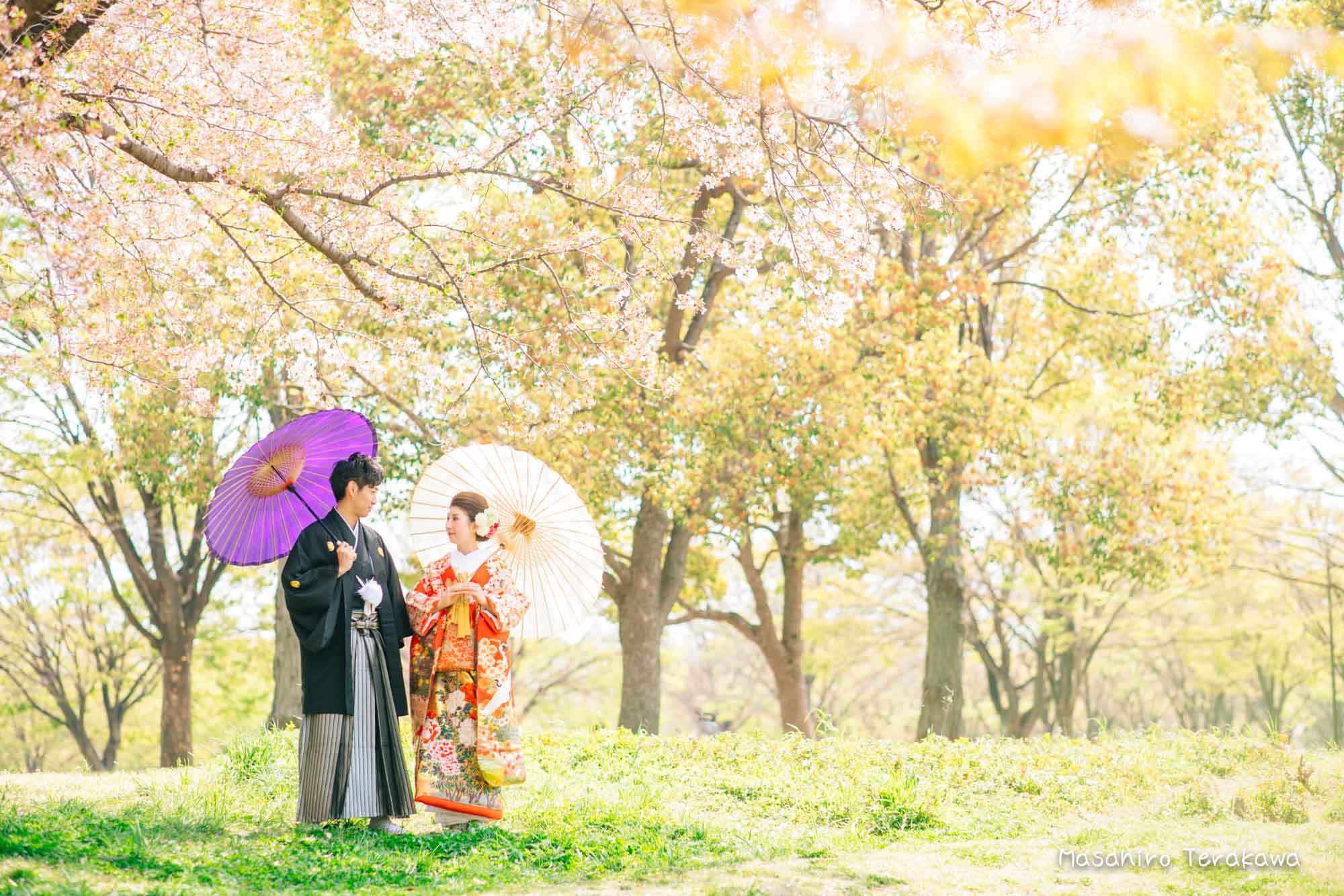 【大阪】鶴見緑地公園で結婚式の和装・洋装前撮り3