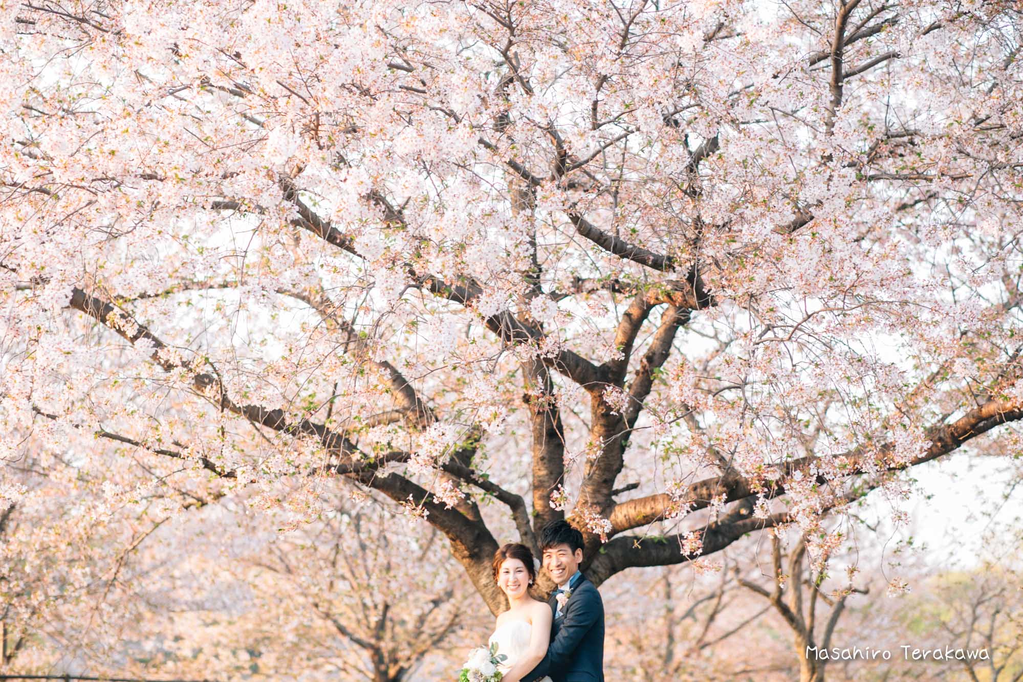 【大阪】鶴見緑地公園で結婚式の和装・洋装前撮り14