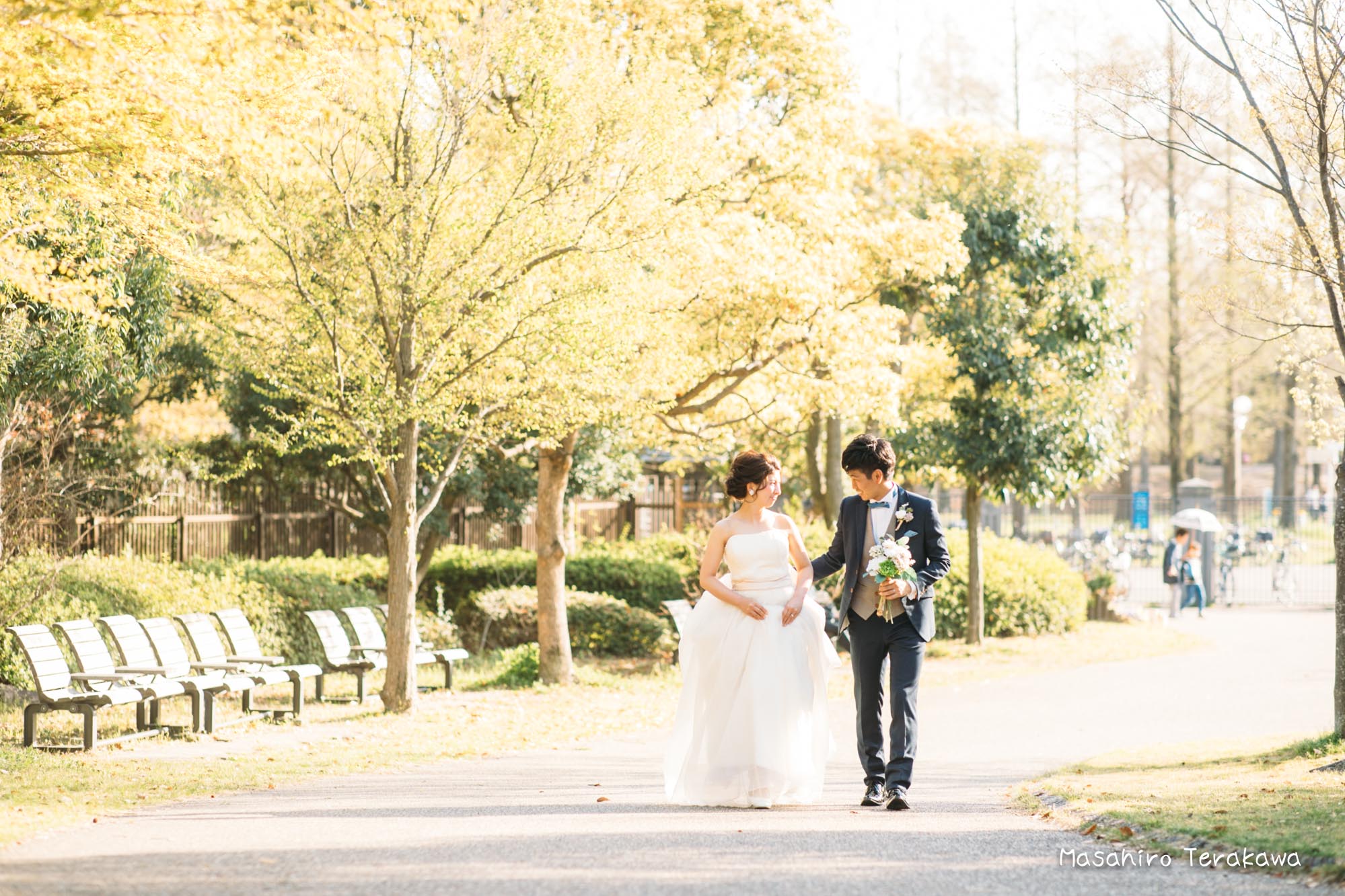 【大阪】鶴見緑地公園で結婚式の和装・洋装前撮り7